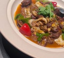 Beef Shank and Fish Bladder Stew