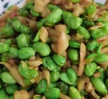 Pickled Radish Stir-fried with Green Peas
