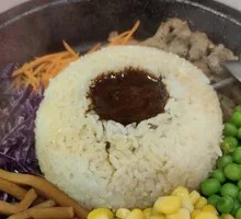 Black Pepper Beef Steak with Crispy Rice