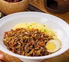 Soy Sauce Pepper Chicken Offal Rice