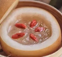 Rock Sugar Pear and Bird's Nest Dessert