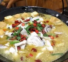 Sour Cabbage Fish Pot