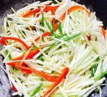 Sandpot Leek with Yellow Onion