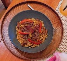 Mexican Black Pepper Beef Pasta