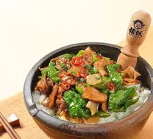 Lai Shen Braised Pork with Spicy Stir-Fried Pork and Pepper