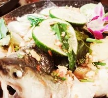 Thai-Style Steamed Lemon Bass