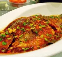 Scallion-Braised Wuchang Fish
