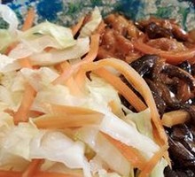Wood Ear Mushroom and Pork Rice Bowl