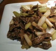 Pickled Lotus Root with Chicken Offal Stir-fry