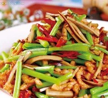 Green Pepper Stir-fried Beef Tripe