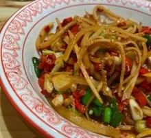 Sour Radish Stir-Fried Beef Tripe