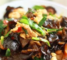 Wood Ear Mushroom and Pork Slices