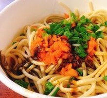 Full-Ingredient Hot Dry Noodles