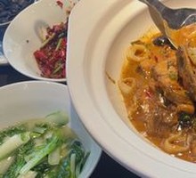 Green Pepper and Perilla Braised Catfish