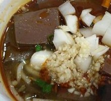 Beef Tendon Duck Blood Noodles