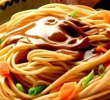 Beef Hot Dry Noodles with Quick-Boiled Beef