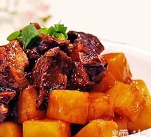 Beef Stewed with Potatoes
