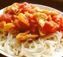 Tomato and Egg Noodles