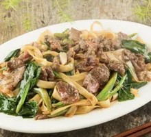 Dry-Fried Beef Rice Noodles