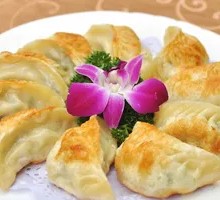 Pan-fried Mutton and Chives Dumplings