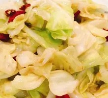 Spicy Pot-Braised Cabbage