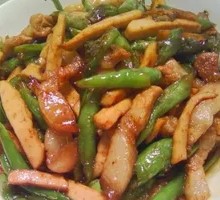 Fried Tofu with Shredded Pork