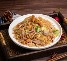 Duck Leg Fried Rice Noodles