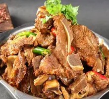 Hand-grabbed Beef Bones