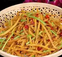 Dry-Fried Lotus Root Strips