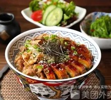 Grilled Eel and Beef Rice Bowl