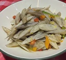 Sour Stir-Fried Lotus Stem Tips