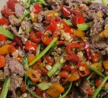 Stir-Fried Beef with Yellow Onion