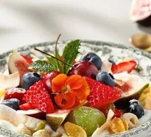 Fig Healthy Yogurt Bowl