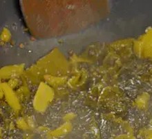 Clear Soup with Old Pickled Cabbage