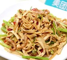 Tofu Skin with Preserved Vegetable and Pork Strips