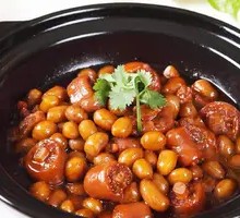 Stewed Pig Tail with Soybeans