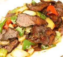 Stir-Fried Beef with Spicy Sauce