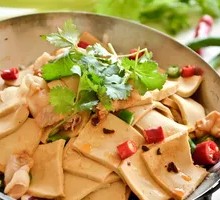 Spicy Pot-Braised Tofu with Leaves