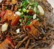 Braised Pork with Dried Beans