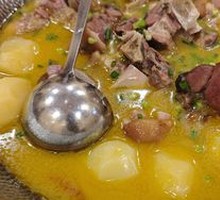 Enshi Cured Pork Trotter Stewed with Small Potatoes