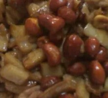 Sliced Pork with Lotus Root and Peanuts