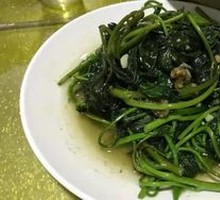 Stir-fried Sweet Potato Vine Tips