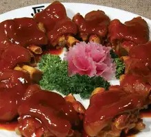 Sauce-Flavored Pig's Trotters