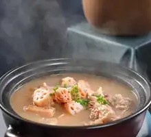 Honghu Wild Lotus Root with Pork Knuckle