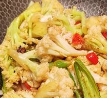 Large Cauliflower Dish