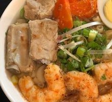 Fresh Shrimp and Pork Rib Noodles