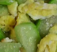 Egg Stir-Fried Loofah