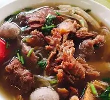 Sour Soup Beef Offal Noodles