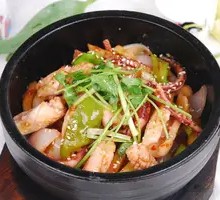 Stir-Fried Squid Flowers in Hot Pot Rice