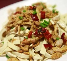 Pickled Vegetable and Tofu Skin with Shredded Pork